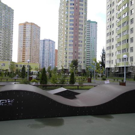 Квартира Парковые Озера Kyiv Exterior foto