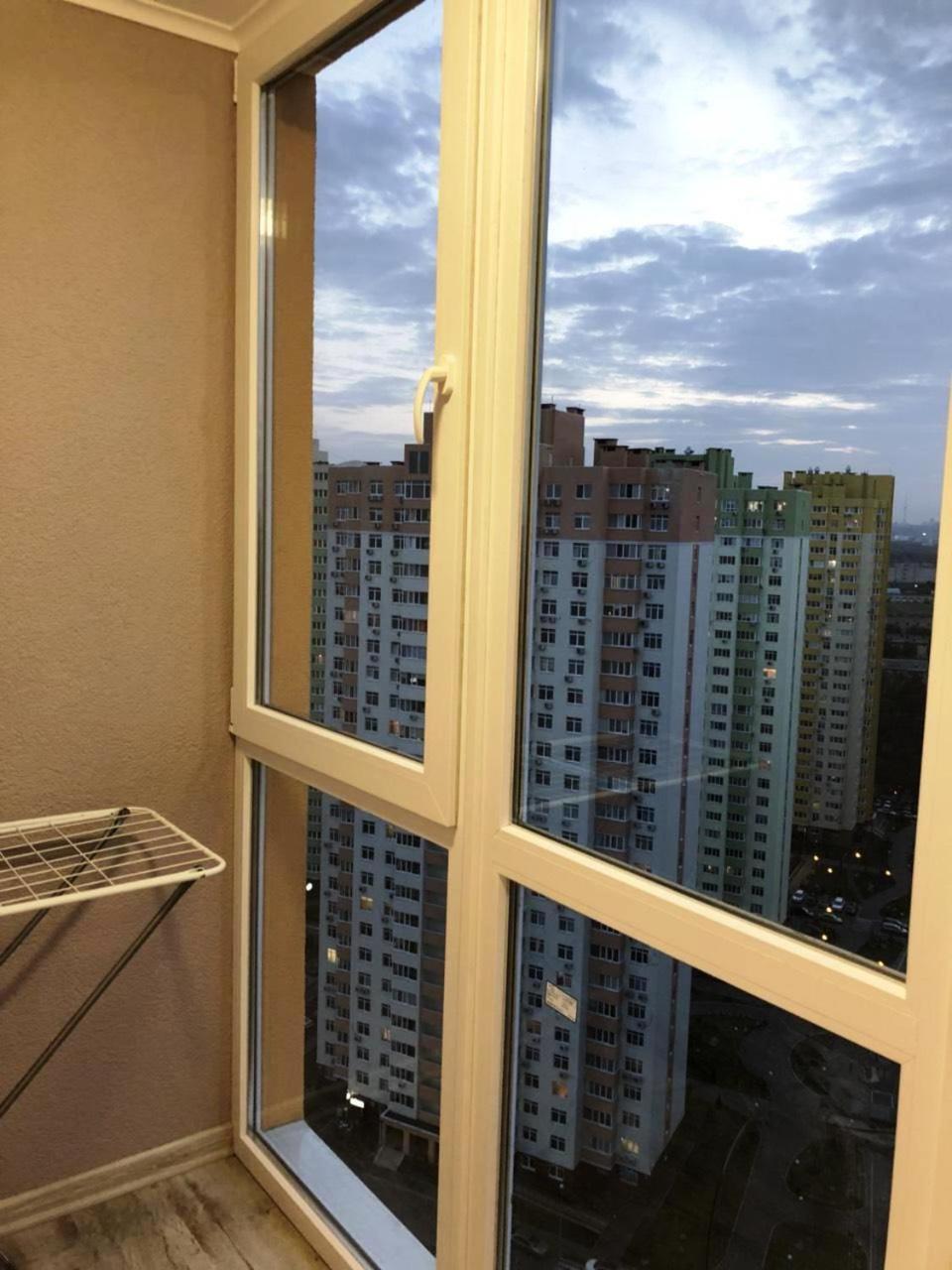 Квартира Парковые Озера Kyiv Exterior foto
