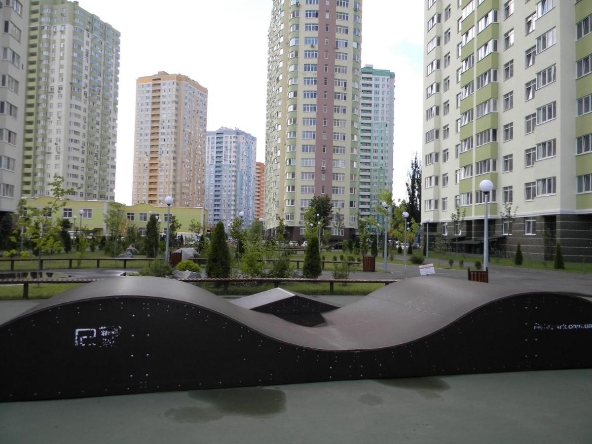 Квартира Парковые Озера Kyiv Exterior foto